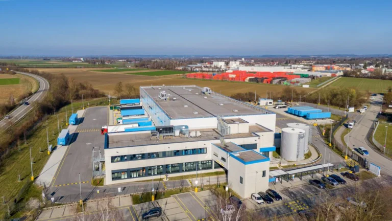 Nuveen Real Estate Investment: Overview, Benefits, Portfolio Examples, and How to Invest