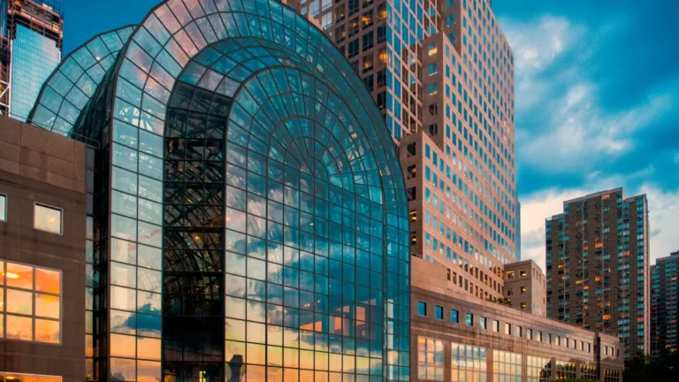 Commercial Property Funds Investment: Complete Guide, Benefits, Products, and Buying Options